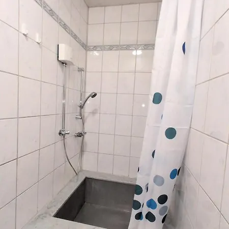 Holiday home Einfaches Mit Garten Und Urspruenglichem Retro-charakter In Bei Berlin