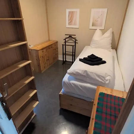 Einfaches Mit Garten Und Urspruenglichem Retro-charakter In Bei Berlin Holiday home